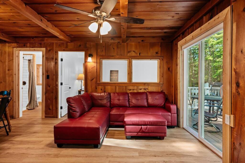 Cabin On Beautiful Arbutus Lake Near טראוורס סיטי מראה חיצוני תמונה